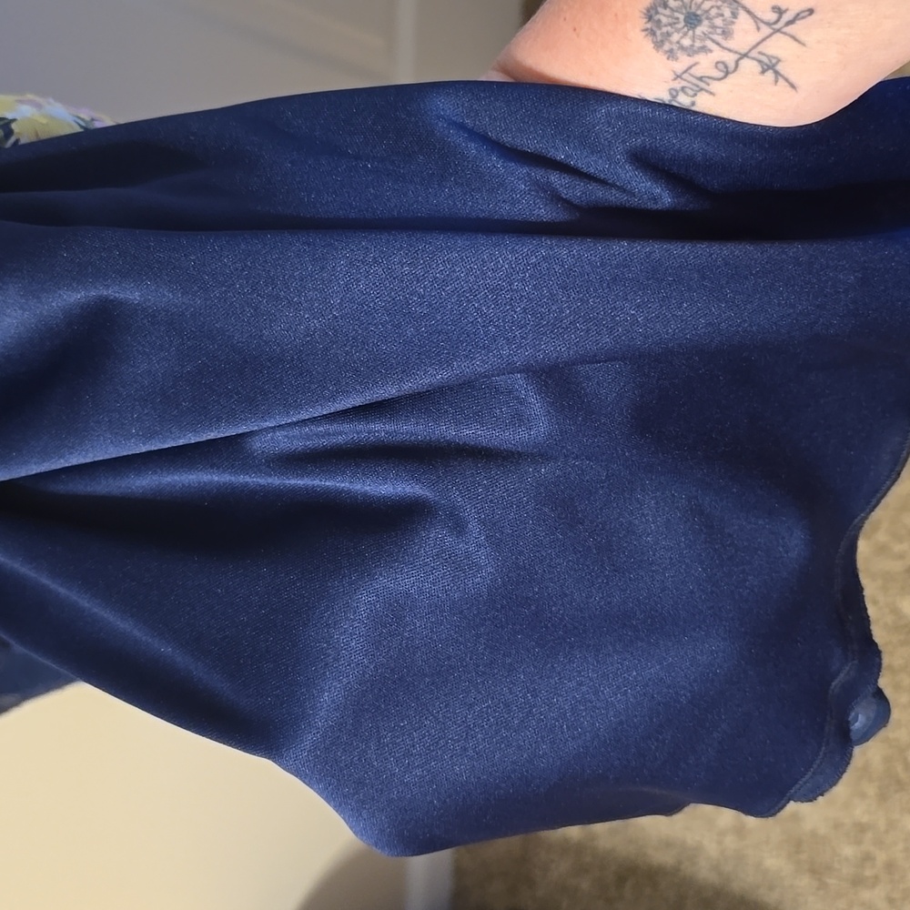 Premier Amour Navy long sleeve lined maxi dress. Front and back deep v neck line - Picture 6 of 8